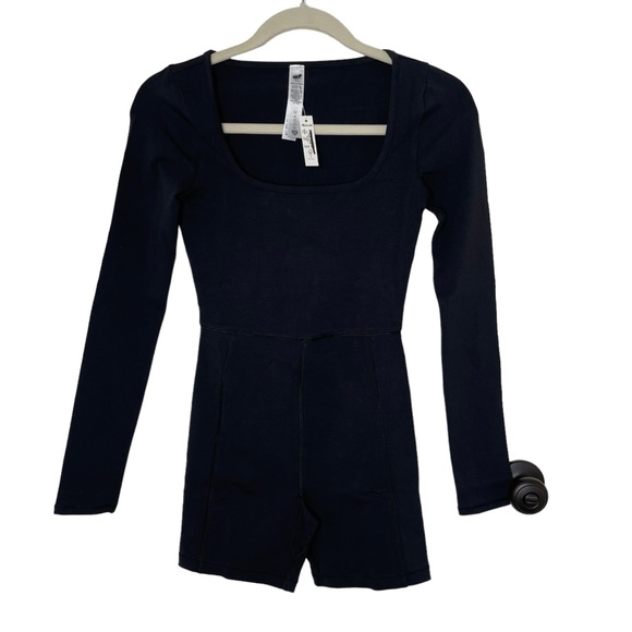NEW WITH TAGS Madewell Black Stretch Knit Long Sleeve Biker Unitard Small - Picture 4 of 7
